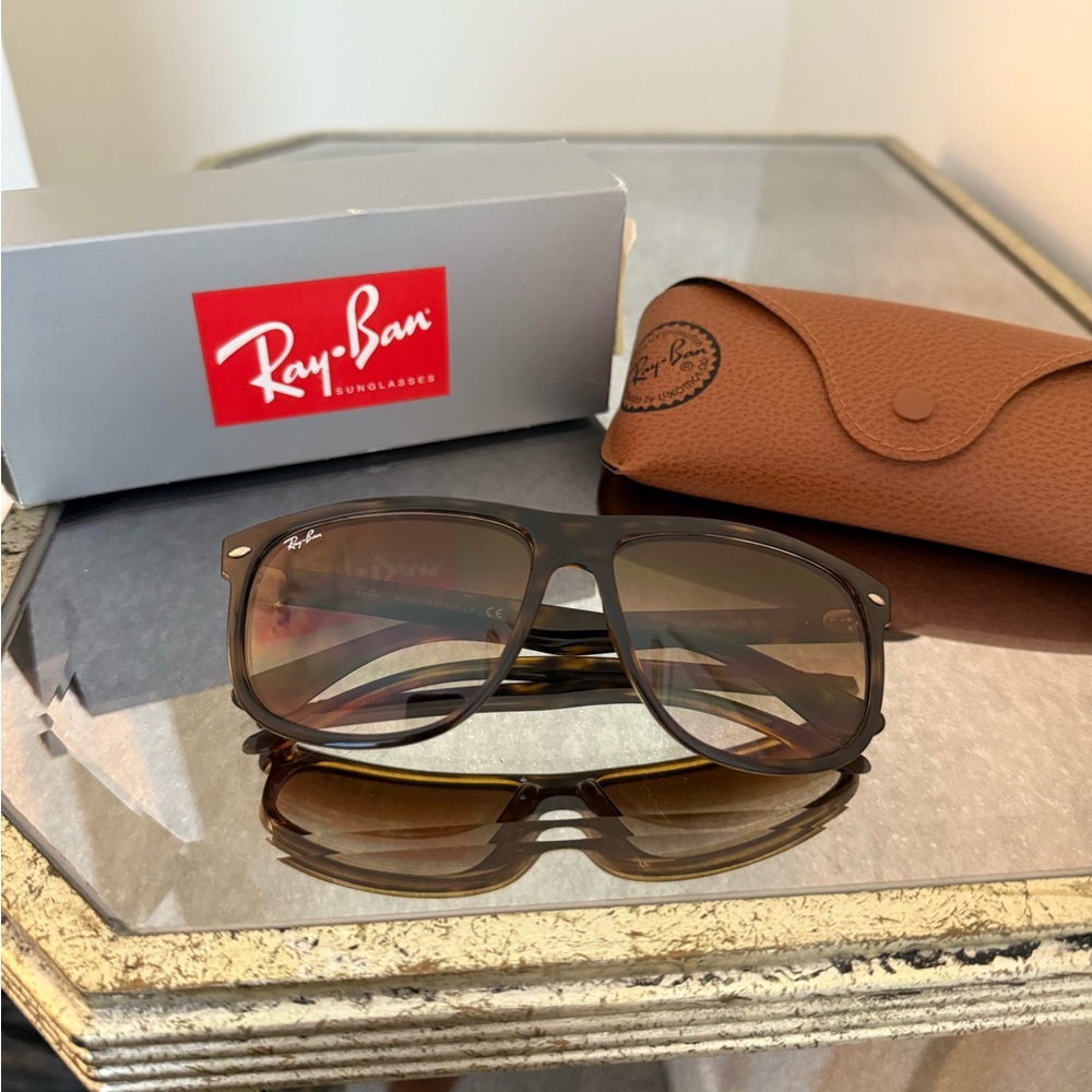 Ray-Ban Brown Sunglasses